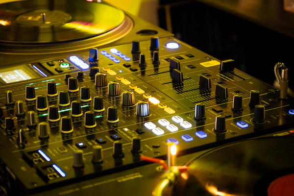 パタヤ・Buddha’s Holiday BarのDJブース