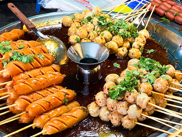 プンナウィティの惣菜屋３