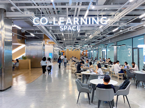 トゥルーデジタルパーク内の無料コワーキングスペース